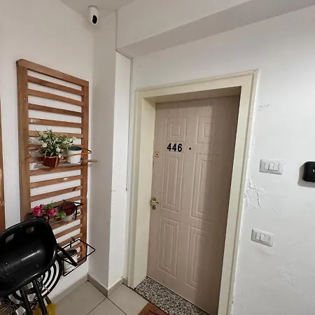 446 Luxury Center Apartment *