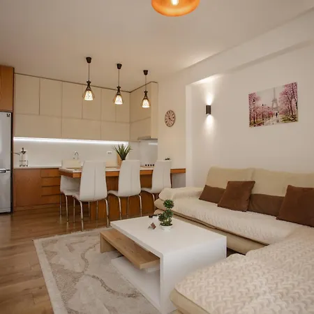 Apartment 446 Luxury Center