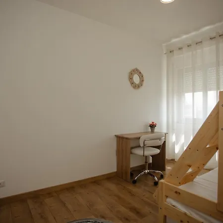 446 Luxury Center Apartment Shkoder