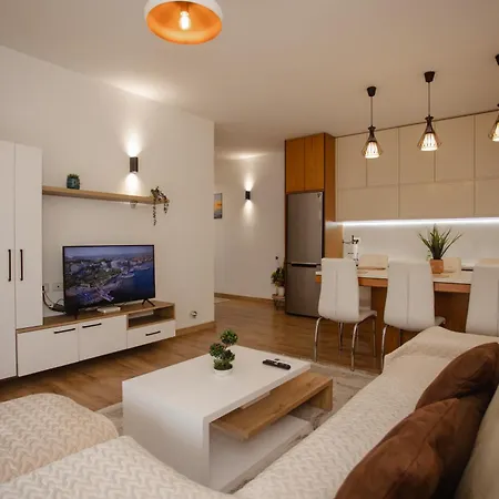 446 Luxury Center * Shkoder