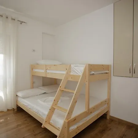 446 Luxury Center Apartment *
